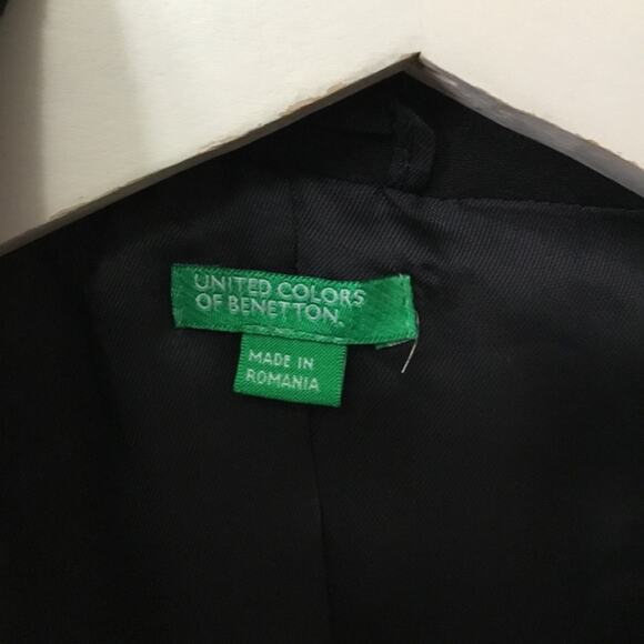 Benetton Black Three-Button Wool Blazer - Picture 3 of 10